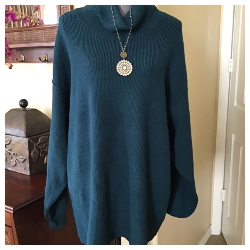 Free People Softly Structured Tunic Sweater.  NWT. - Picture 6 of 8